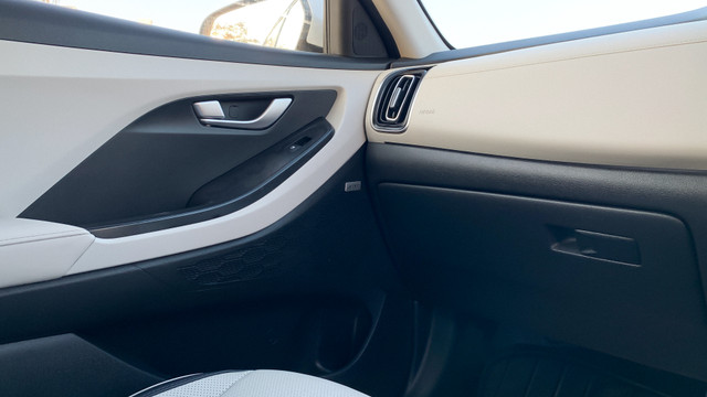 Second-hand 2023 Hyundai Creta SX Opt IVT BSVI for sale in New Delhi-24