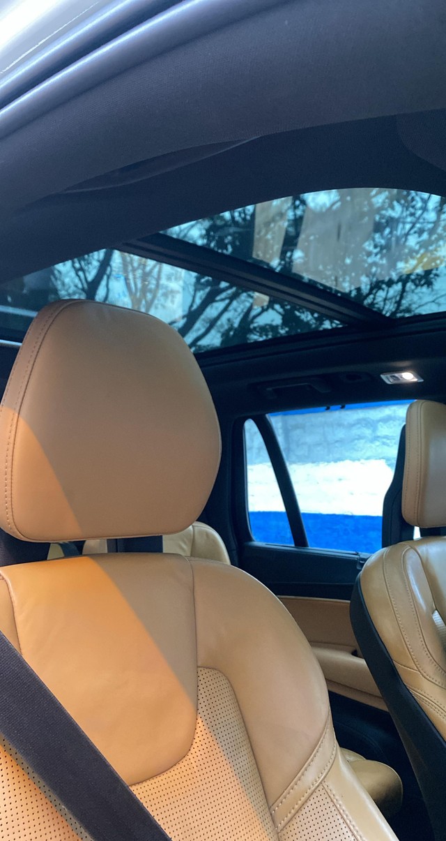 Second-hand 2021 Volvo XC90 D5 Inscription for sale in Bangalore-21