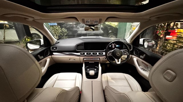 Second-hand 2023 Mercedes-Benz GLE 300d 4Matic for sale in Chennai-8