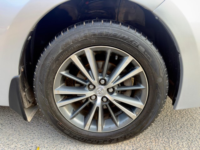 Second-hand 2018 Toyota Corolla Altis 1.8 VL CVT for sale in New Delhi-6