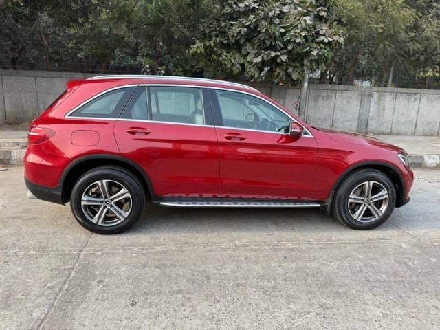 Mercedes-Benz GLC Progressive 220d Second-hand 2018 Mercedes-Benz GLC Progressive 220d for sale in New Delhi-1