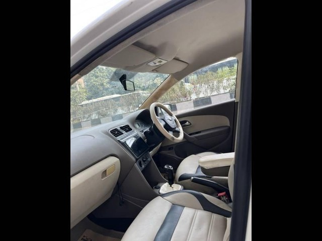 Skoda Rapid 1.6 MPI Active Second-hand 2013 Skoda Rapid 1.6 MPI Active for sale in New Delhi-5