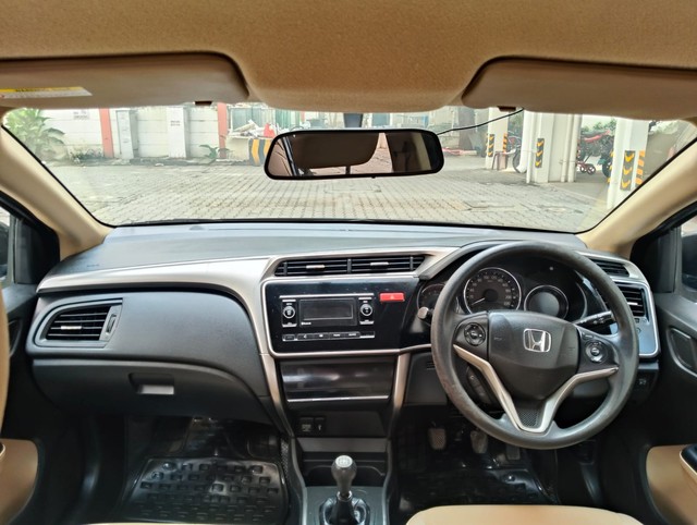 Second-hand 2014 Honda City i DTEC SV for sale in Chennai-13