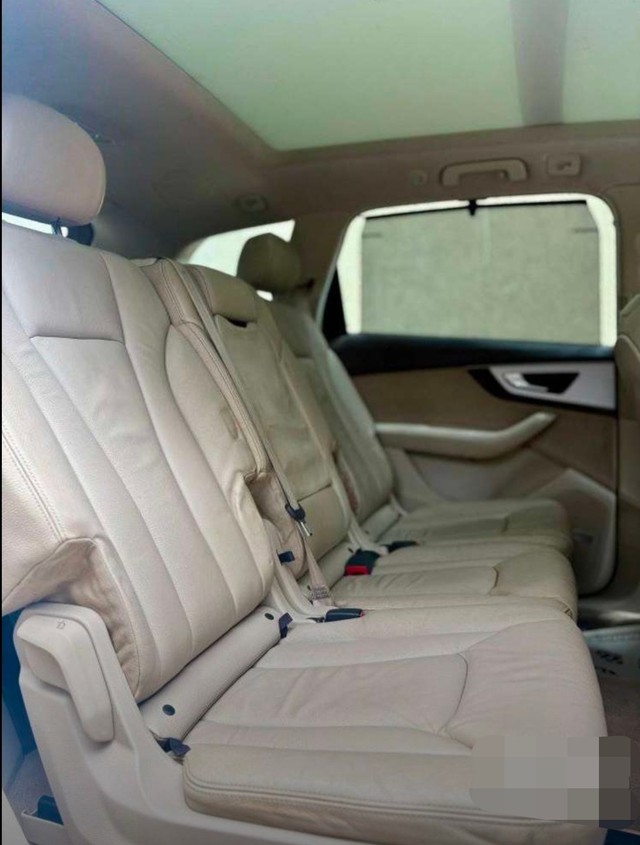 Second-hand 2016 Audi Q7 45 TDI Quattro Technology for sale in Chennai-7
