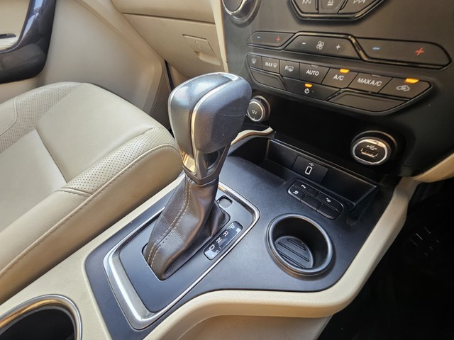 Second-hand 2019 Ford Endeavour 2.2 Titanium AT 4X2 for sale in Mumbai-17