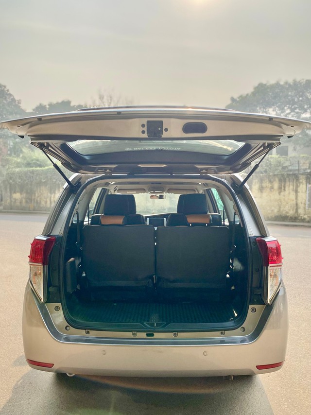 Second-hand 2019 Toyota Innova Crysta 2.4 GX MT BSIV for sale in New Delhi-21