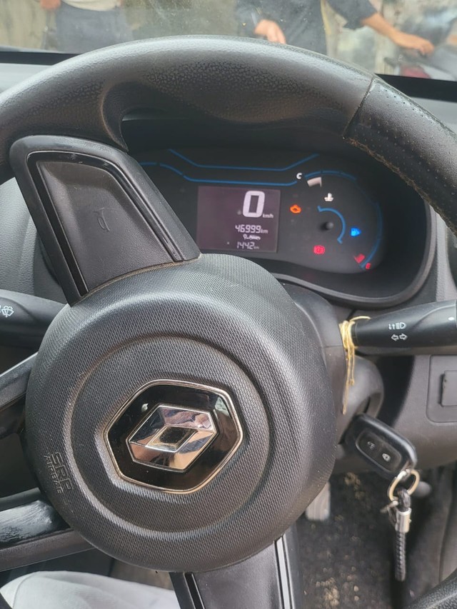 Second-hand 2021 Renault KWID Climber 1.0 MT DT for sale in Lucknow-3