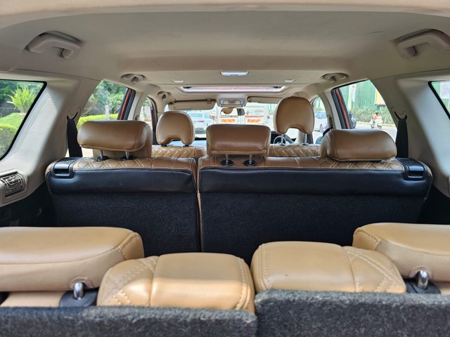 Second-hand 2019 Mahindra XUV500 W11 FWD Diesel for sale in New Delhi-11