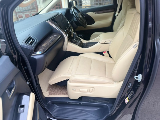 Second-hand 2020 Toyota Vellfire Executive Lounge BSVI for sale in New Delhi-13
