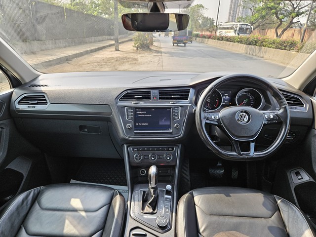 Second-hand 2017 Volkswagen Tiguan 2.0 TDI Highline for sale in Mumbai-17