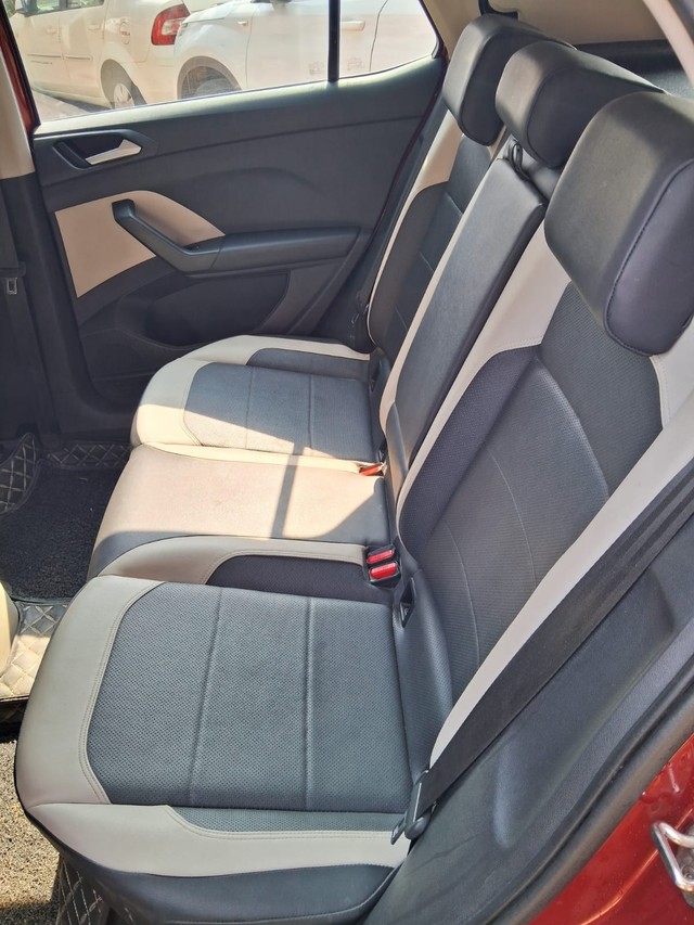 Second-hand 2022 Volkswagen Taigun 1.0 TSI Topline AT BSVI for sale in Lucknow-4