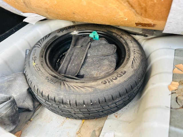 Second-hand 2020 Hyundai Aura SX Plus AMT for sale in Lucknow-4