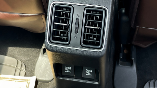 Second-hand 2021 Honda City V MT for sale in New Delhi-14