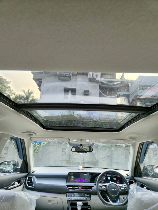 Second-hand 2023 Kia Seltos HTX IVT for sale in New Delhi-13