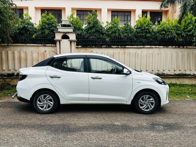Second-hand 2021 Hyundai Aura S CNG for sale in Lucknow-1
