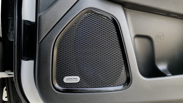 Second-hand 2024 Jeep Compass 2.0 Model S Opt 4x4 AT for sale in New Delhi-7