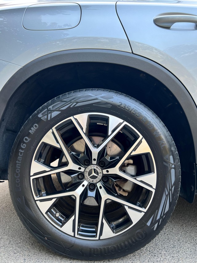 Second-hand 2024 Mercedes-Benz GLC 300 for sale in New Delhi-6