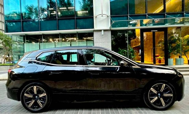 Second-hand 2023 BMW iX xDrive40 for sale in Chennai-1