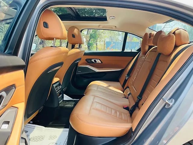 Second-hand 2024 BMW 3 Series M340i xDrive for sale in Mumbai-9