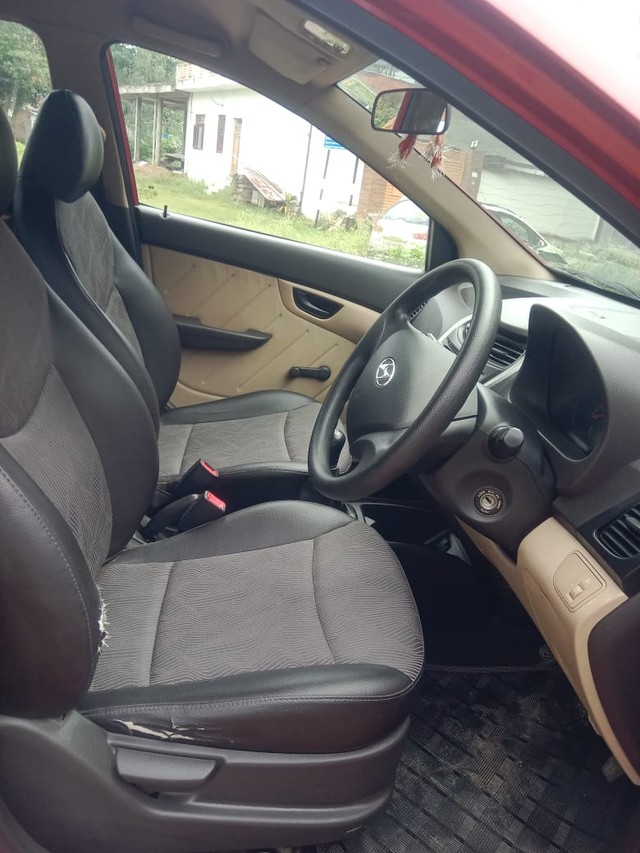 Second-hand 2011 Hyundai EON Era for sale in Lucknow-7