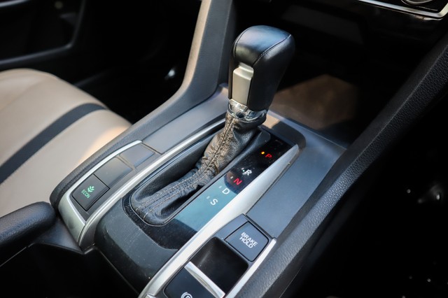 Second-hand 2019 Honda Civic ZX BSIV for sale in New Delhi-12