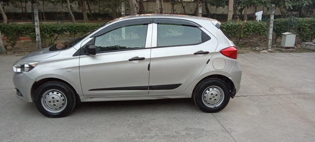 Second-hand 2018 Tata Tiago 1.2 Revotron XM for sale in Noida-2