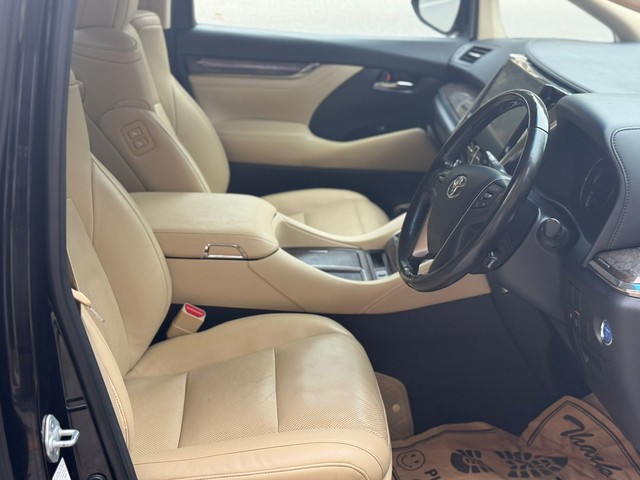 Second-hand 2020 Toyota Vellfire Executive Lounge BSVI for sale in New Delhi-4