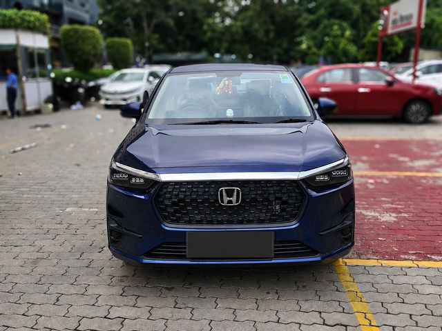 Honda Amaze V Second-hand 2025 Honda Amaze V for sale in New Delhi