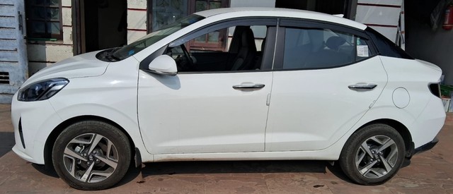 Second-hand 2022 Hyundai Aura SX Plus AMT for sale in Lucknow-2