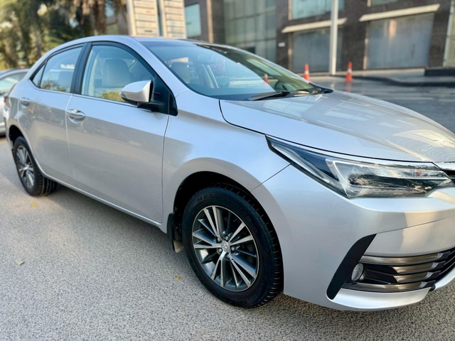 Second-hand 2018 Toyota Corolla Altis 1.8 VL CVT for sale in New Delhi-8