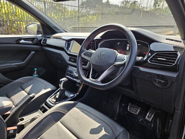 Second-hand 2024 Volkswagen Taigun 1.5 TSI GT Plus DSG ES for sale in Mumbai-11