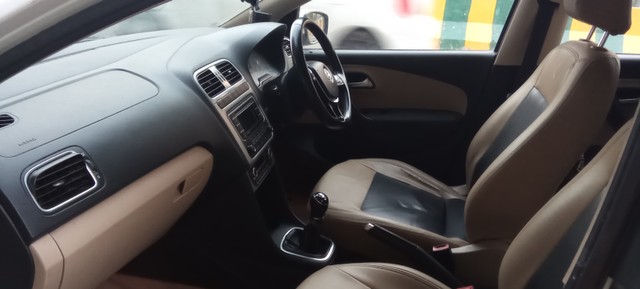 Second-hand 2015 Volkswagen Polo 1.2 MPI Highline for sale in Noida-1