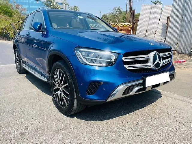 Second-hand 2022 Mercedes-Benz GLC 220d 4MATIC for sale in Mumbai-0