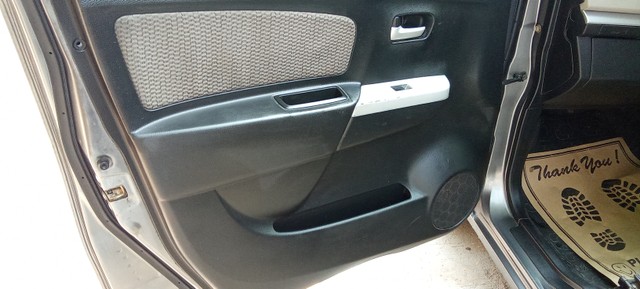 Second-hand 2013 Maruti Wagon R VXI BS IV for sale in Noida-5