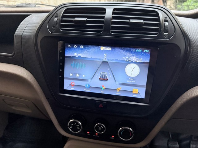 Second-hand 2015 Mahindra TUV 300 T6 for sale in Thane-9