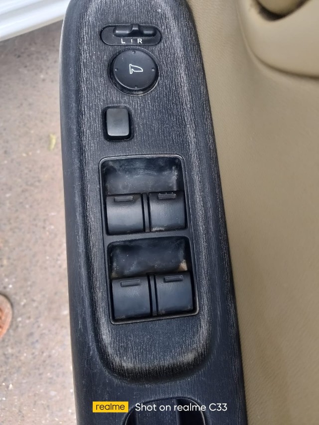 Second-hand 2016 Honda Amaze S Petrol BSIV for sale in Noida-4