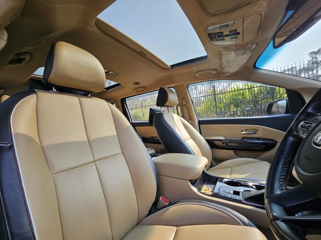 Second-hand 2020 Kia Carnival Limousine for sale in Mumbai-13