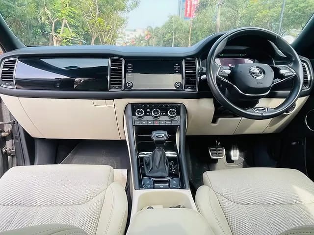 Second-hand 2022 Skoda Kodiaq L & K BSVI for sale in Mumbai-8