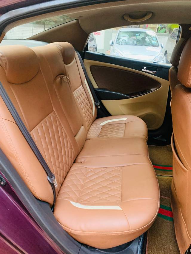 https://images10.gaadi.com/usedcar_image/TP1A.220624.014/original/56251a77-7a33-4ada-8369-8944c509c53c.jpg?imwidth=6402