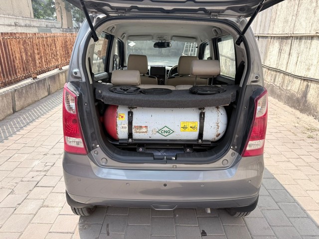 Second-hand 2015 Maruti Suzuki Wagon R LXI CNG for sale in Thane-9