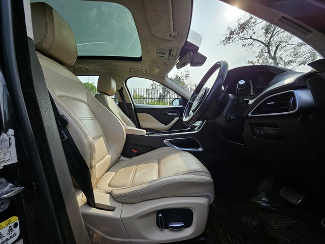 Second-hand 2019 Jaguar F-Pace Prestige 2.0 AWD for sale in Mumbai-21