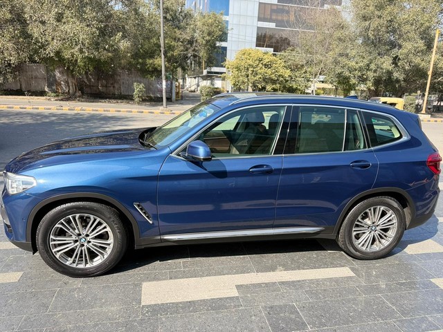 Second-hand 2021 BMW X3 xDrive 30i Luxury Line for sale in New Delhi-4