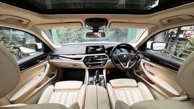 Second-hand 2018 BMW 5 Series 520d Sport Line for sale in Chennai-8