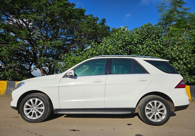 Second-hand 2014 Mercedes-Benz M-Class ML 250 CDI for sale in Mumbai-4