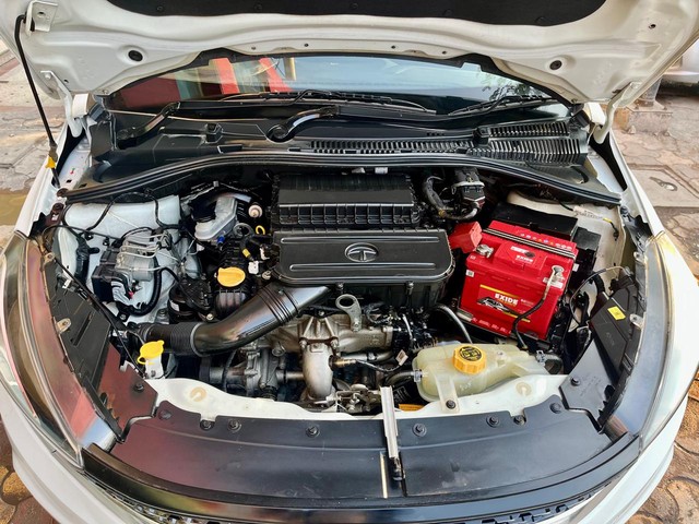 Second-hand 2022 Tata Tigor XZ Plus CNG BSVI for sale in Faridabad-5