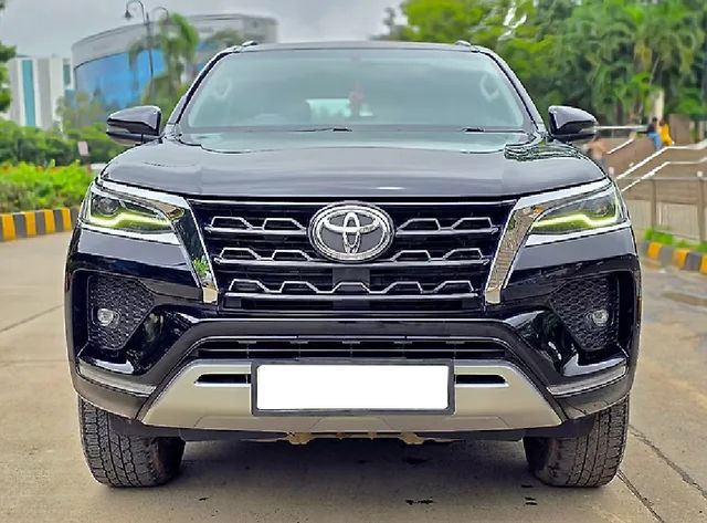Toyota Fortuner 4X2 Diesel Second-hand 2023 Toyota Fortuner 4X2 Diesel for sale in Mumbai
