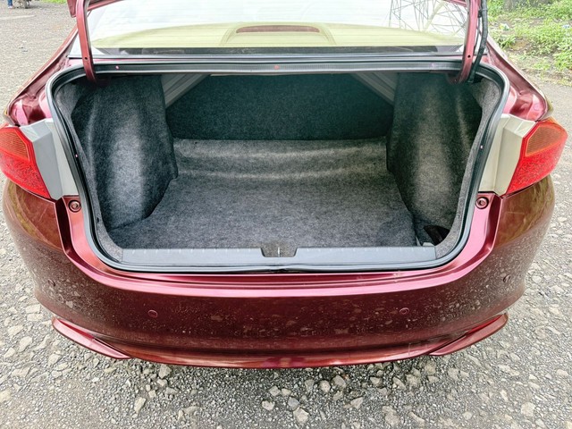 Second-hand 2015 Honda City i VTEC SV for sale in Thane-16