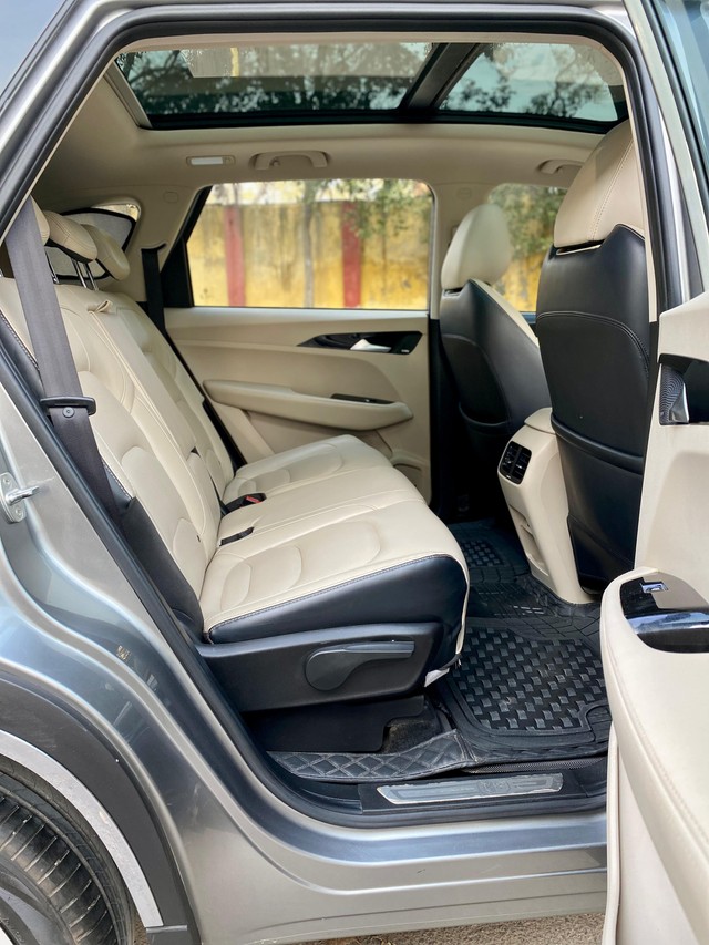 Second-hand 2021 MG Hector Sharp DCT for sale in New Delhi-10