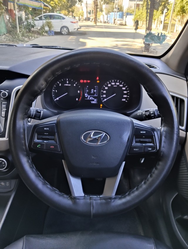 Second-hand 2016 Hyundai Creta 1.4 CRDi S Plus for sale in Indore-9