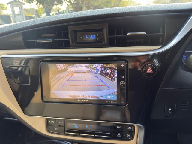 Second-hand 2018 Toyota Corolla Altis 1.8 VL CVT for sale in New Delhi-12